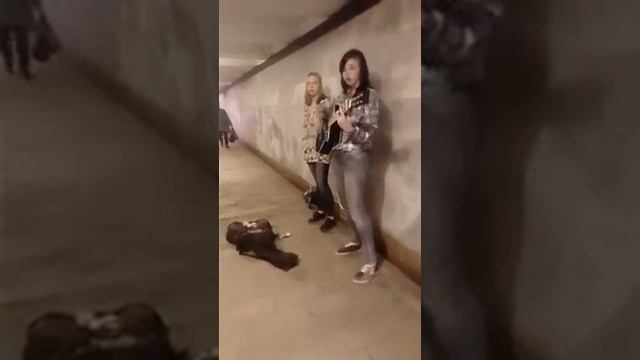 О , БОЖЕ МОЙ , Я ВЕРНУЛАСЬ ДОМОЙ! МАМА ГОВОРИТ СРАЗУ : ИДИ ПОСУДУ ПОМОЙ! смотреть онлайн