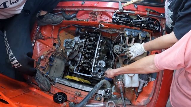 Как мы меняли прокладку ГБЦ на ВАЗ 2101 Часть 1 смотреть онлайн