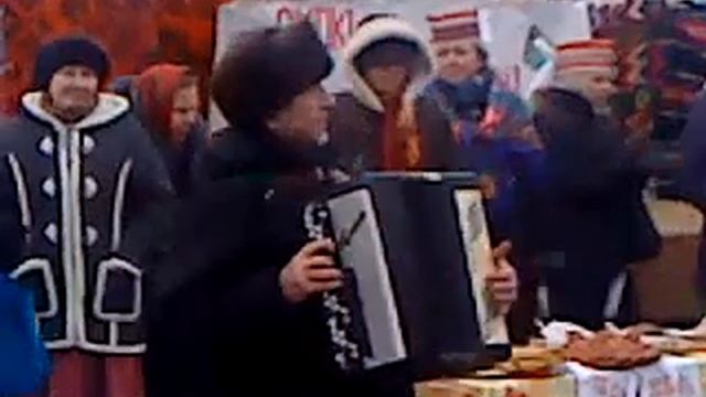 Масленница 2012 в Щучине. Пляски под баян. MOV00903.MP4 смотреть онлайн