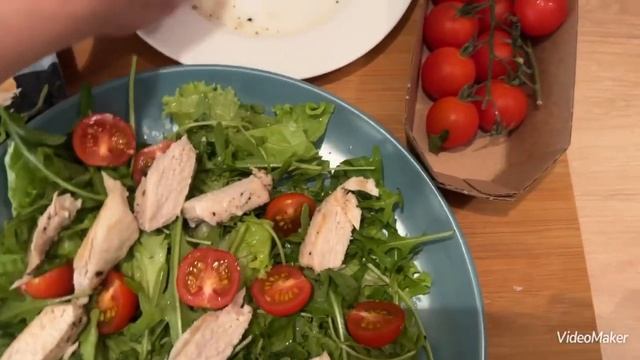 Теплый салат с курицей на скорую руку Готовим дома быстро вкусно полезно смотреть онлайн