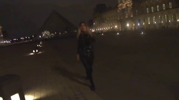 Мама Москва, папа Париж