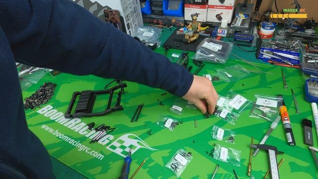 New Killerbody MERCURY Chassis Jeep Gladiator - Building an 1/10 Scale RC Crawler смотреть онлайн