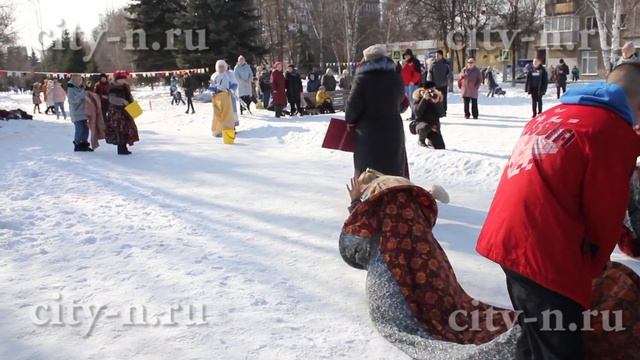 В Новокузнецке уже начали праздновать масленицу смотреть онлайн