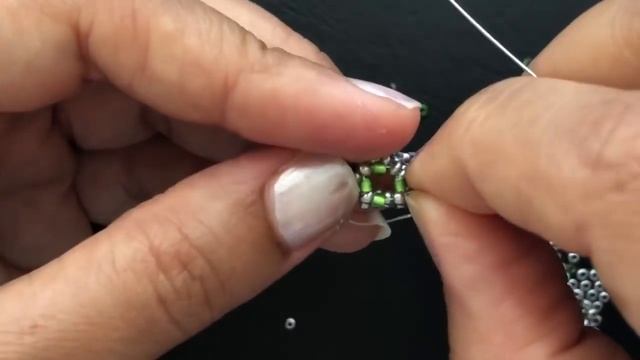 Right Angle Weave Simple Beaded Bracelet. DIY Beaded Bracelet