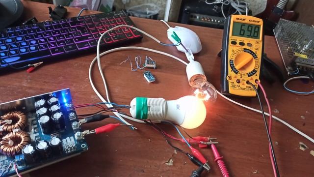 Китайский инвертор AP-D5060B step-up boost тест выходного напряжения 70 вольт смотреть онлайн