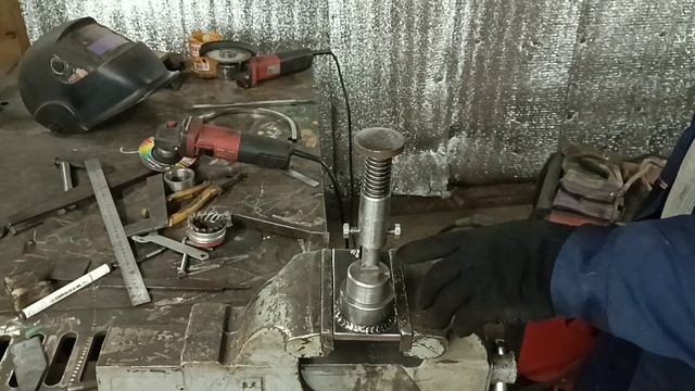 ПРИСПОСОБЛЕНИЕ для холодной ковки своими руками. смотреть онлайн