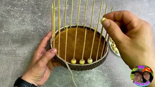 ?ТЕПЕРЬ ВСЕ НЕСУТ МНЕ ПЛАСТИКОВЫЕ КРЫШКИ?КОГДА УВИДЕЛИ ЧТО Я СДЕЛАЛ?ИДЕИ ИЗ КРЫШЕК СВОИМИ РУКАМИ смотреть онлайн