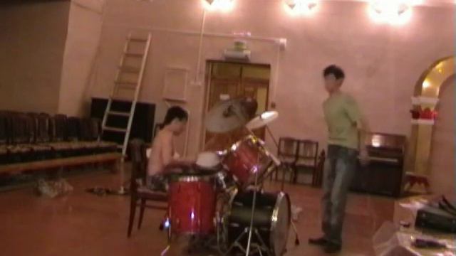 Купили ударную установку смотреть онлайн