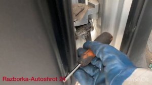 Снимаю Карту Ле. Двери Volkswagen Touareg 2002 - 2010 Как снять левую переднюю карту двери ?