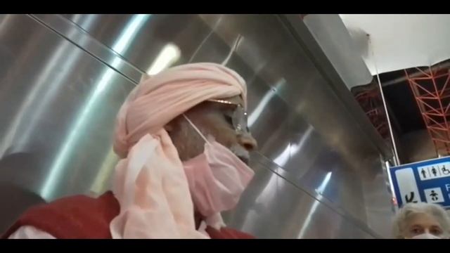 Нама-дикша и мантра-дикша | Бразилия, 03.02.2022 (аэропорт) | Шри Шримад БВ Вана Махарадж смотреть онлайн