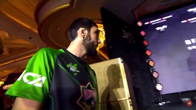 Новый Бой Завтра: Журабек Тешабаев 7-1 ?? vs ?? Айнди Умаханов 10-0 АСА117 в Сочи: смотреть онлайн