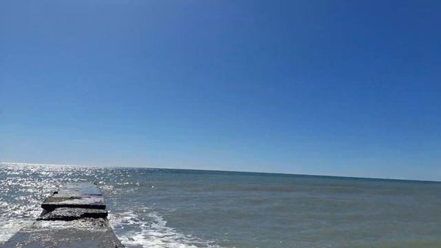 Море в Адлере на 3 марта 2023г. смотреть онлайн