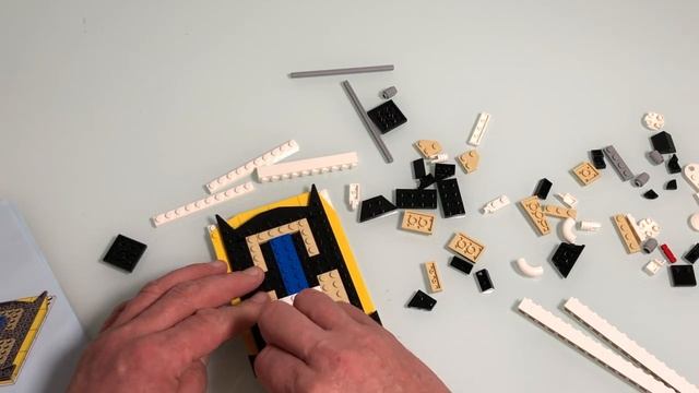 LEGO 40386 Batman Brick Sketches смотреть онлайн