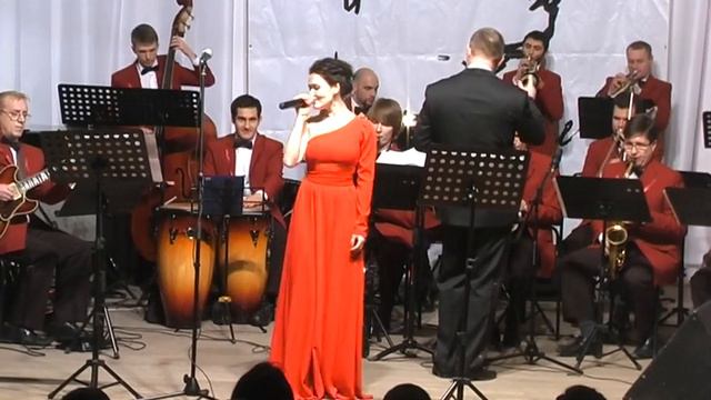 Алла Тырон и оркестр им.Кима Назаретова " What a difference a day made..." смотреть онлайн