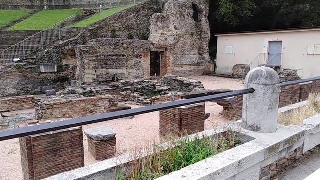 Римский амфитеатр смотреть онлайн