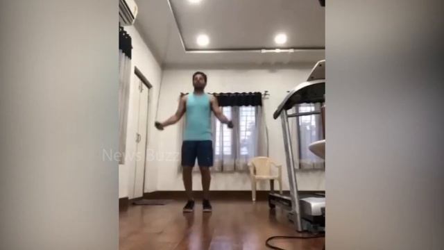 Actor Nithin Doing 500 Jump Ropes 3.25 Minutes | News Buzz смотреть онлайн