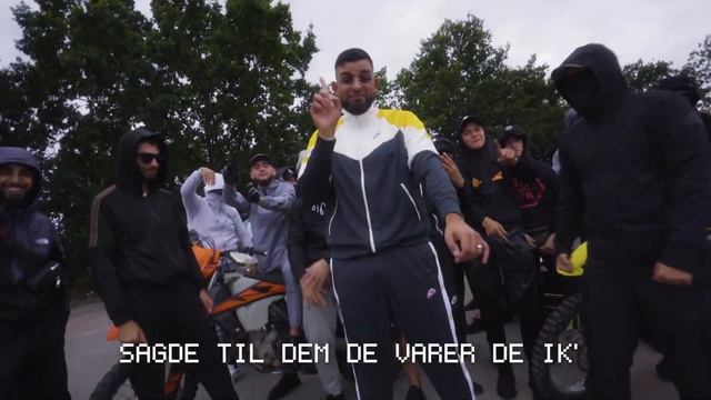 Larry 44 - Lange Nætter ft. NODE смотреть онлайн