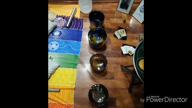 Медитация на поющих хрустальных чашах "Кристальный звук в пирамиде". Живая музыка без слов. смотреть онлайн