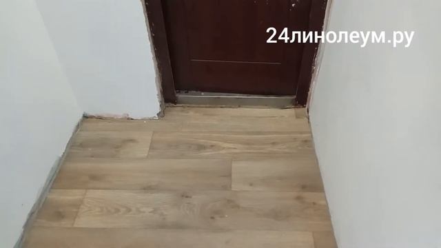 Укладка линолеума Ютекс с полной приклейкой к основанию без порожков Красноярск смотреть онлайн