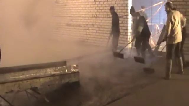 Работа по направляющим виброрейкой фиксированной ширины с электрическим вибратором смотреть онлайн