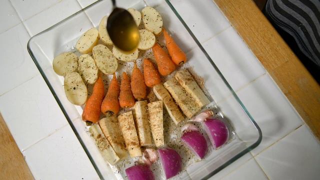 Hogwarts Christmas Dinner | Traditional Christmas Dinner Recipe | My Harry Potter Kitchen (Ep. 56) смотреть онлайн