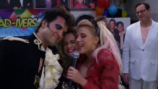 Fuller House - You Bring Me Luck (jodie sweetin) смотреть онлайн