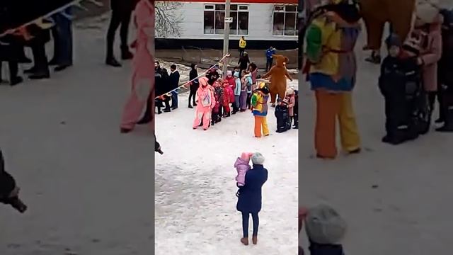 День субботника в Солнечногорском р-не у дома 20А смотреть онлайн
