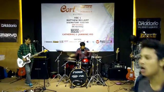 Eerie - Agitated (Muse Cover) смотреть онлайн