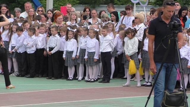 Последний звонок в Гимназии №116 смотреть онлайн