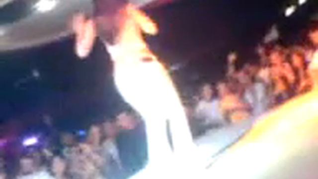 Nora Istrefi ne Spaceclub-Peja смотреть онлайн