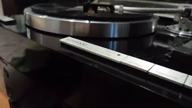 Kenwood KP-990 and Kenwood KA-7010 смотреть онлайн