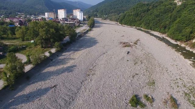 Лазаревское река Псезуапсе 4К(полный экран) смотреть онлайн