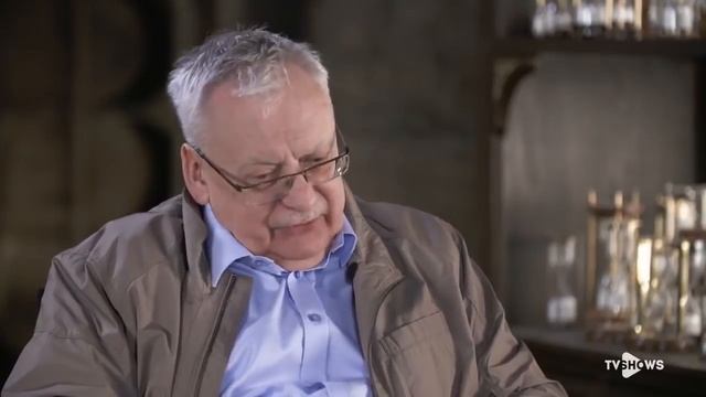 АНДЖЕЙ САПКОВСКИЙ: ПУТЬ ОТ ГЕНИАЛЬНОГО ПИСАТЕЛЯ ДО ПРЕДАТЕЛЯ ВЕДЬМАКА! ПОЧЕМУ ЕГО ВСЕ НЕНАВИДЯТ? смотреть онлайн