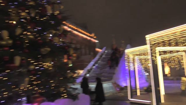 Гуляем по Новогодне-Рождественской Москве 2017 смотреть онлайн