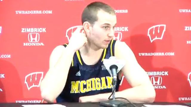 Nik Stauskas on his open looks смотреть онлайн