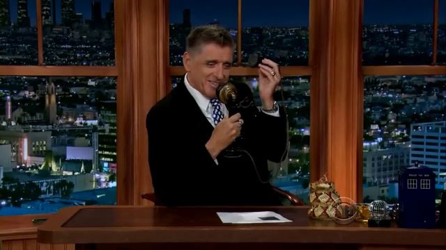 Craig Ferguson - Call from "Serge" in Philadelphia смотреть онлайн