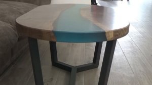 МАТОВЫЙ СТОЛ-РЕКА ИЗ СЛЭБА ДУБА И ЭПОКСИДКИ