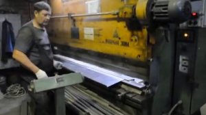 Пресс листогибочный И1330 работа