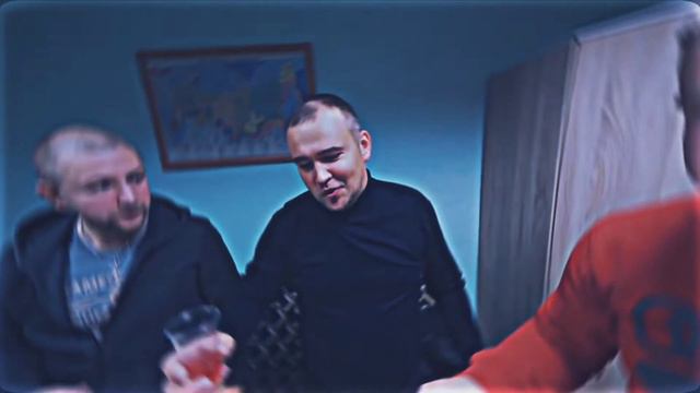 А давай лучше на мотоциклах)