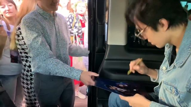 DIMASH KUDAIBERGEN IN MINSK. АЭРОПОРТ. АВТОГРАФЫ. РЕПЕТИЦИЯ. смотреть онлайн
