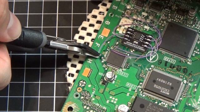 Sony PlayStation SCPH-700X PU-20 Mayumi v4 Region Free Mod Install Demonstration смотреть онлайн