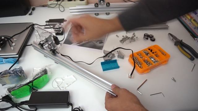 unbox e montaggio EleksLaser-A3 Pro 2500mW смотреть онлайн