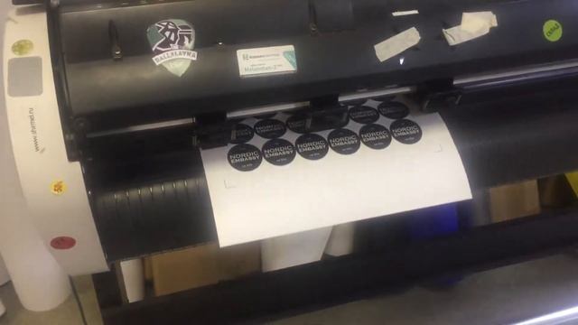 Печать рекламных стикеров смотреть онлайн