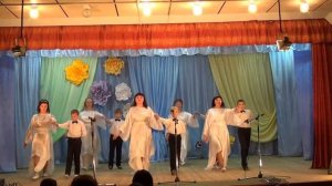 танец «Мама и сын» исп. танцевальные коллективы «Комплимент» и «Фантазия»