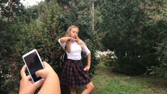 Что делать с друзьями,когда скучно!?/Sweet Bombs❤️👯♀️👯♀️💁🏽♀️💁🏻♀️💁🏼♀️💁🏼♀️ смотреть онлайн