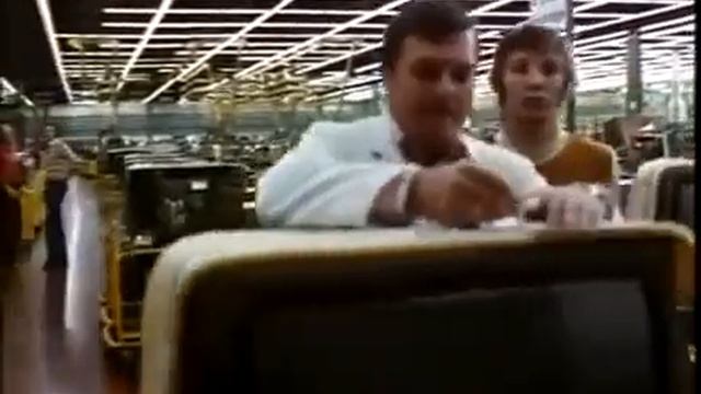 Grundig - Probably the best name on a colour television смотреть онлайн