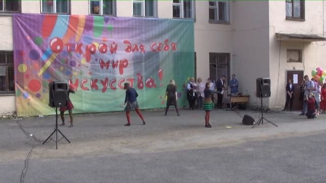 Праздник по случаю начала нового учебного года в Гимназии "Арт-Этюд". смотреть онлайн