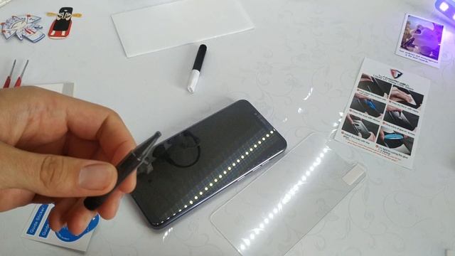 УЛЬТРАФИОЛЕТОВЫЙ КЛЕЙ НА XIAOMI. Как наклеить стекло? смотреть онлайн
