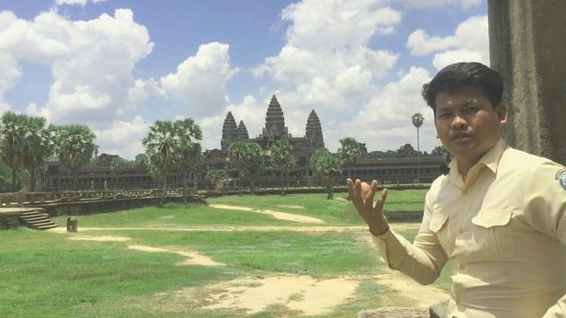 Travelling to Angkor Wat Temple Seim Reap, Cambodia with local guide Angkor Walker смотреть онлайн