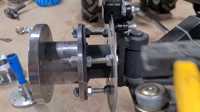 Ставлю колеса На МУЖИКА .Трактореныш мотоблок Нева.#мотоблокнева #мотоблок #моехобби #тюнинг смотреть онлайн